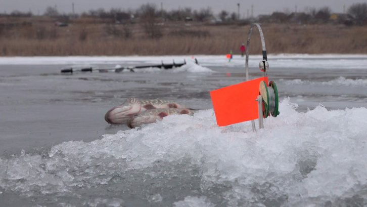 Жертвы тонкого льда: в бухте Мелководной обнаружены тела трёх мужчин