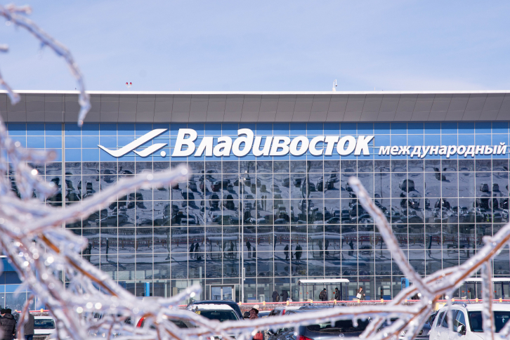 В аэропорту Владивостока у самолёта разрушилось шасси