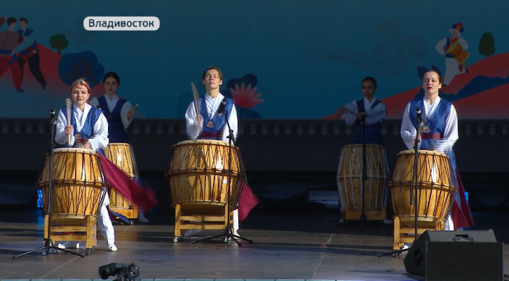 Танцы, еда и барабаны: корейский праздник провели во Владивостоке 