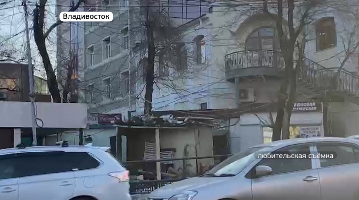 Масштабная уборка: ларьки и киоски снесли во Владивостоке 