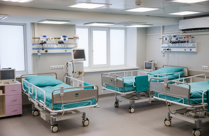 "Несмотря на все сложности": капитальный ремонт проведут в 15 больницах Приморья 